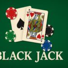 Illustrazione 2D di un tavolo da black jack con carte e fiches colorate su sfondo verde