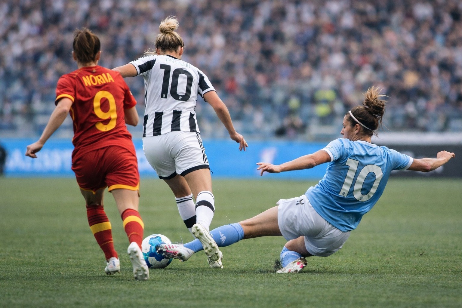 Chi è la calciatrice più pagata in Italia?