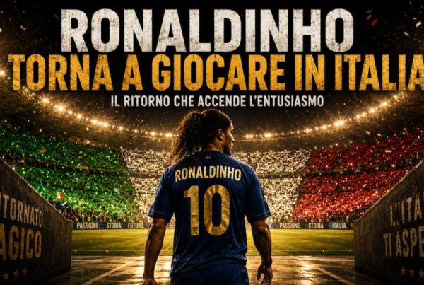 Ronaldinho di spalle entra in uno stadio illuminato con spalti nei colori dell’Italia con la scritta Ronaldinho torna a giocare in Italia per il suo ritorno a giocare in Italia.