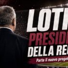 Lotito presidente della Reggina: immagine editoriale con Claudio Lotito ripreso di spalle mentre osserva lo stadio della Reggina. Sullo sfondo i colori amaranto, una grande bandiera del club e il titolo "Lotito presidente della Reggina – Parte il nuovo progetto amaranto".