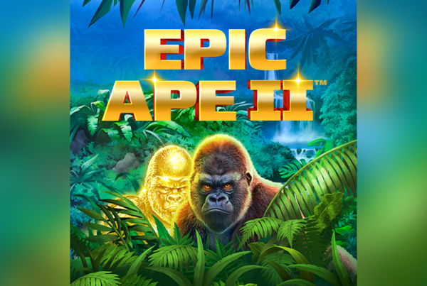 Slot Epic Ape II di Playtech con gorilla e Golden Gorilla immersi in una giungla tropicale con vegetazione e cascate.