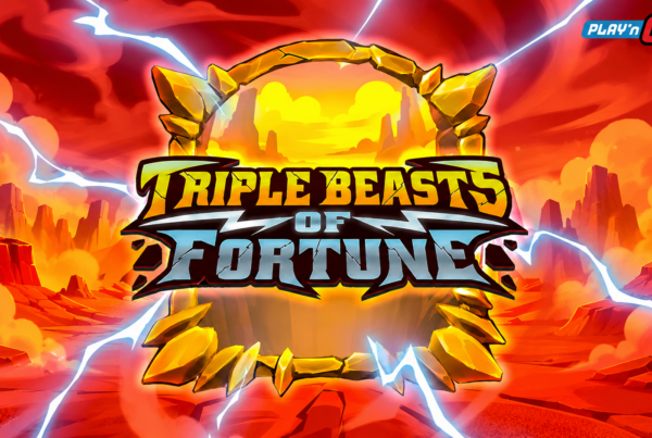 Slot Triple Beasts of Fortune di Play'n GO con ambientazione desertica e logo del gioco
