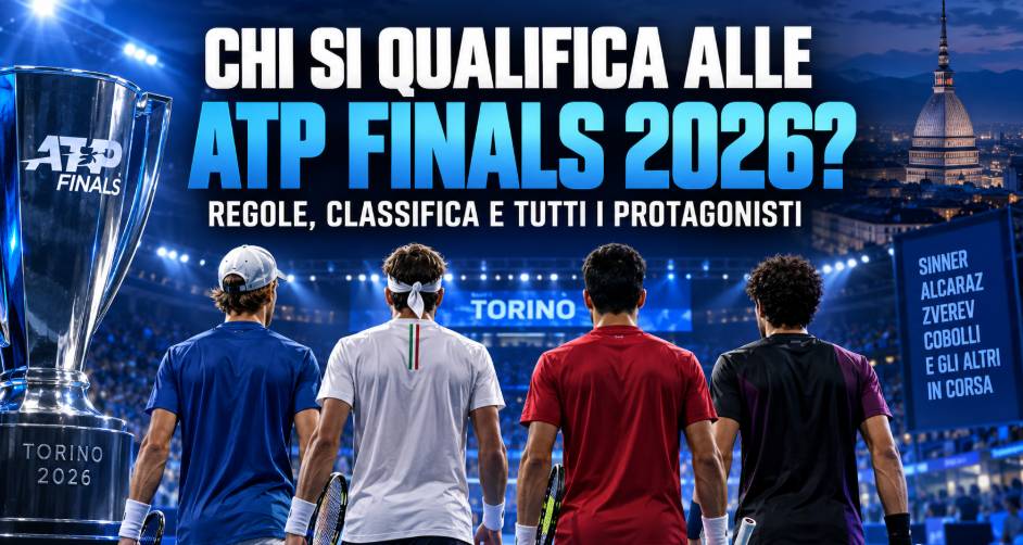 Chi si qualifica alle ATP Finals 2026: quattro tennisti rappresentati di spalle davanti al campo di Torino, con trofeo, classifica e riferimento ai protagonisti Sinner, Alcaraz, Zverev e Cobolli.