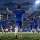 Como-Lipsia 4-1, calciatore lariano di spalle festeggia la vittoria nella notte europea allo stadio sul lago.