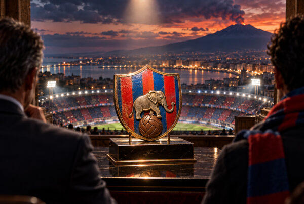 Logo storico del Catania rappresentato come uno scudetto rossazzurro con elefante, osservato da due potenziali offerenti davanti allo stadio